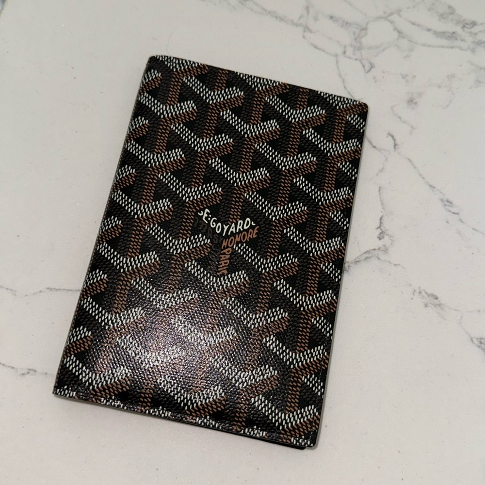 🖤 Goyard 🖤🐝 
Price is FIRM